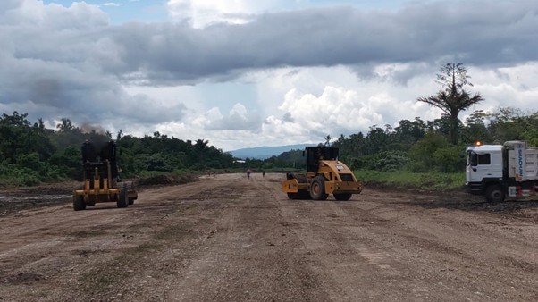 Atoifi Grading the runway surface